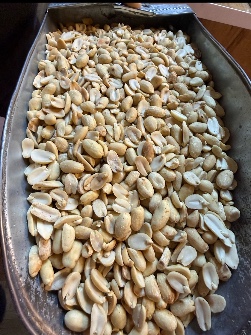 بادام زمینی مخصوص کره گیری