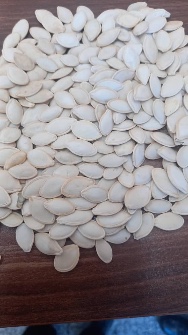 تخمه آفتابگردان هم شور هم خام