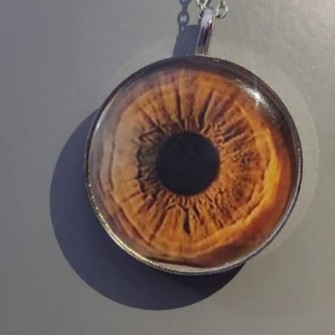 گردنبند ، دسته کلید ، کش مو و ....