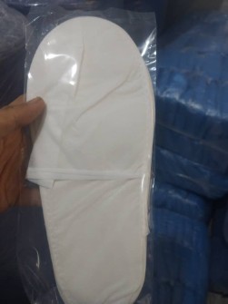 دمپایی یکبار مصرف آرایشگاهی