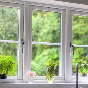 پنجره‌های دوجداره یو پی وی سی ، آلومینیومی و ترمال بریک  با تنوع رنگ ، مدل و پروفیل