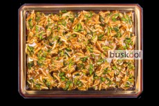 سوهان عسلی خلال بادام درختی